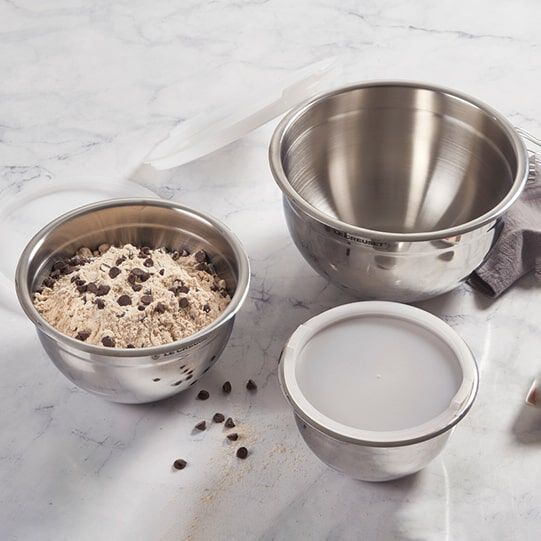 Set of 3 Stainless Steel Mixing Bowls with Lid | Le Creuset