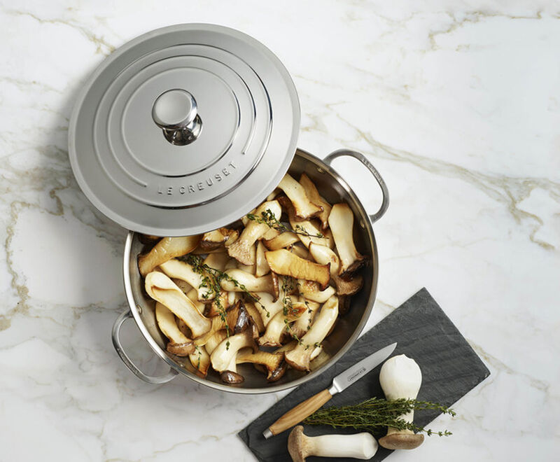 Braiser with lid Le Creuset® Canada Official Site