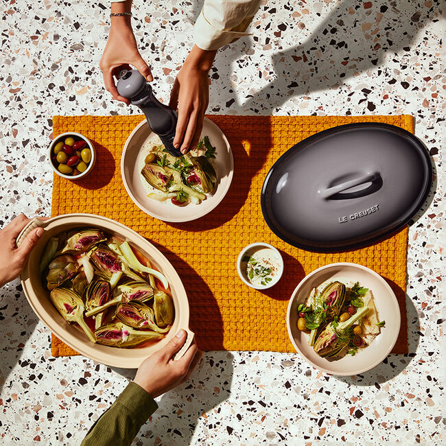 Stoneware Oval Casserole Dish with Lid Le Creuset