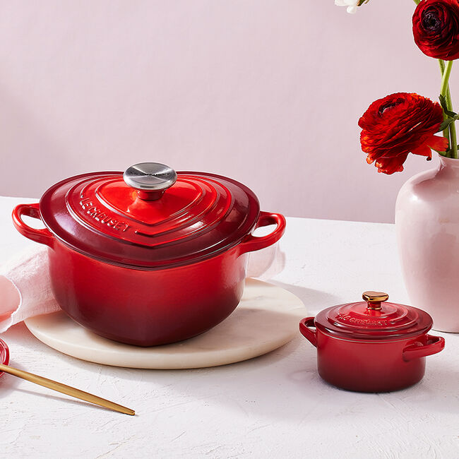 Cocotte Cœur Le Creuset 20 Cm – Rouge – Compatible Induction – Neuf Avec Défaut