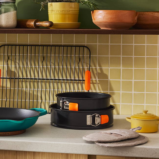 Moule à gâteau rectangulaire en métal épais | Le Creuset Moule à gâteau rectangulaire en métal épais | Le Creuset