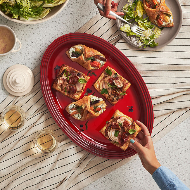 Classic Stoneware Serving Platter Le Creuset