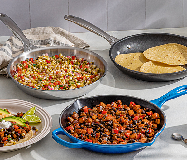 Ensemble de trois poêles en matériaux mixtes