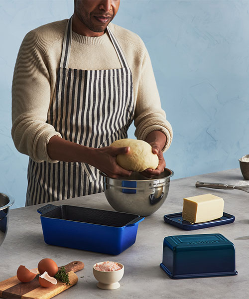 baking artisan bread