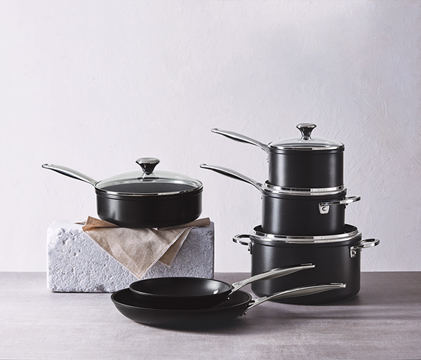 Ensemble d'articles de cuisson dix pièces à revêtement antiadhérent robuste Pro