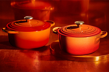 Two Icons, One Legacy: Le Creuset and Pantone Commemorate Two Iconic Colours