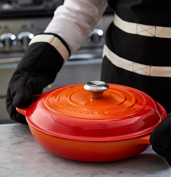 How does a Dutch Oven work?