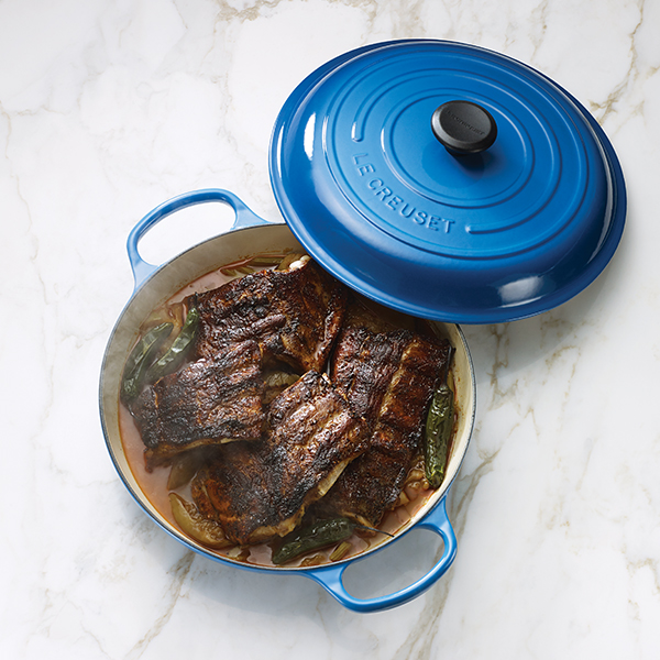 Apple and Serrano Pepper Braised Pork Ribs