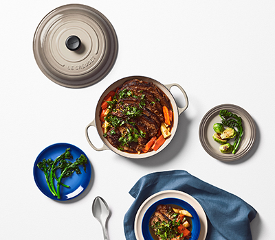 Pointe de poitrine (brisket) avec légumes d’hiver et gremolata au raifort