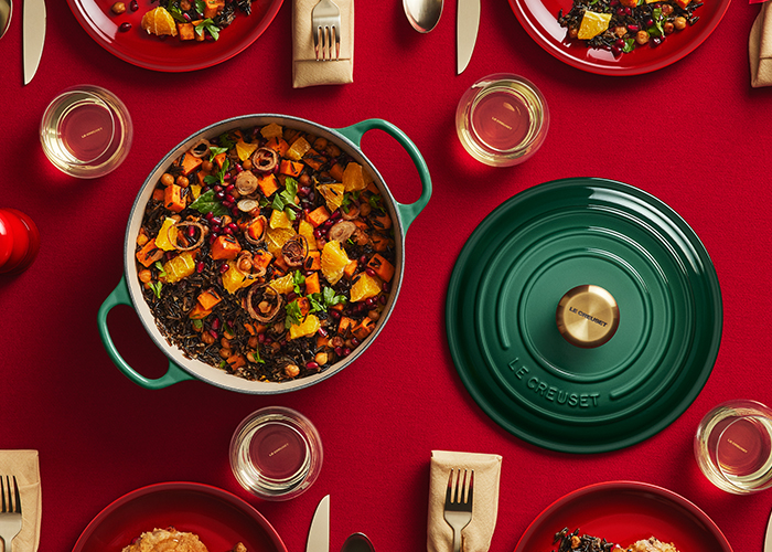 Pilaf de riz sauvage avec orange, grenade et échalotes croustillantes