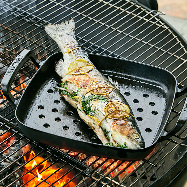 Truite arc-en-ciel grillée avec radicchio carbonisé et gremolata