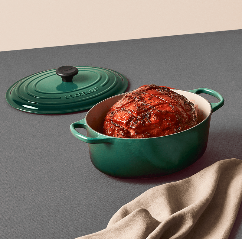 https://www.lecreuset.ca/on/demandware.static/-/Sites-LeCreuset_CA-Library/default/dw869d15c0/images/2021/9dutchovenfallrecipes/image-1.png