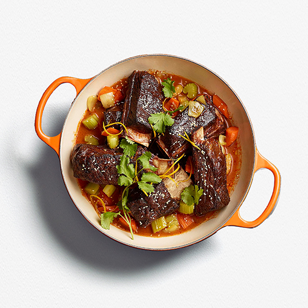 Côtes de bœuf braisées