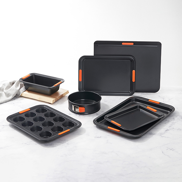7-Piece Metal Bakeware Set