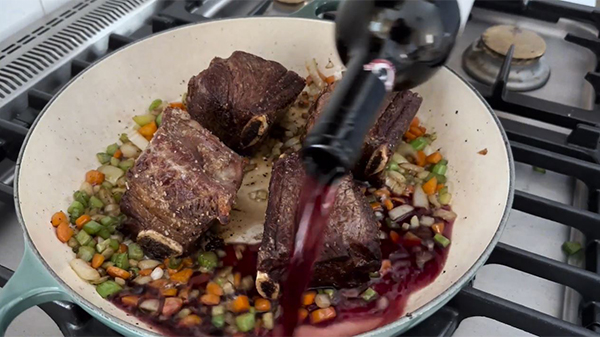 Comment faire revenir et braiser la viande