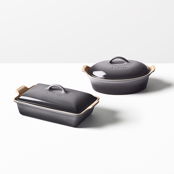 Set of 2 Covered Casseroles