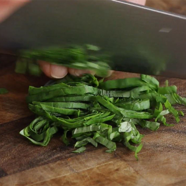 How to Cut Fresh Herbs