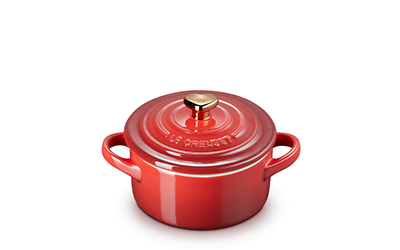 Mini Round Cocotte with Heart Knob