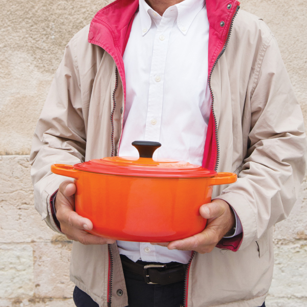 Transporting dishes to and from summer potlucks and picnics