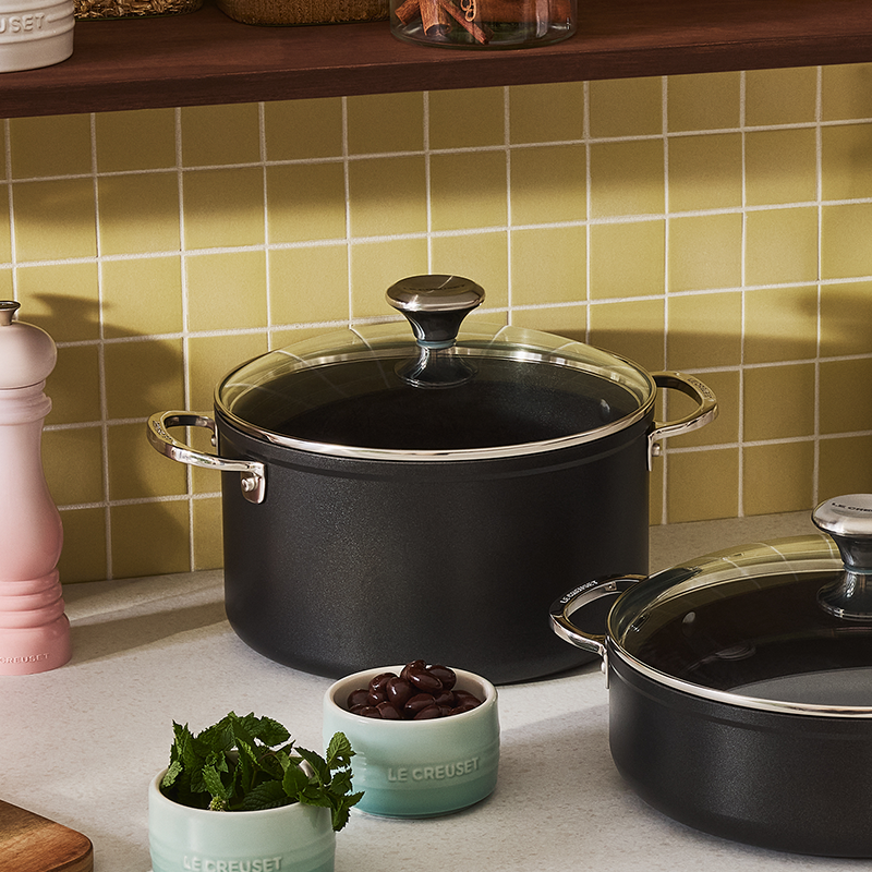 Toughened Nonstick Pro Stockpot
