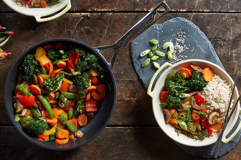 Légumes sautés au gingembre et au sésame