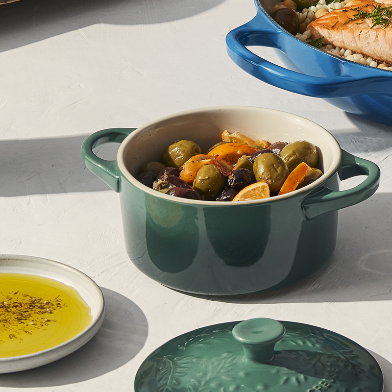 Dutch Oven 2-in-1 Cast Iron Skillet 9x13 Rectangular Baker For